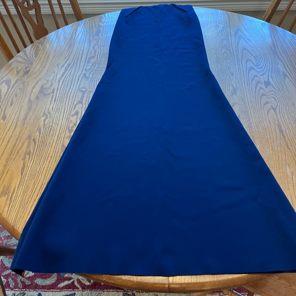 NWT Chiara Boni Dagmara Cap Sleeve Sweetheart Neckline Long Dress Navy Size 2 - Picture 9 of 15